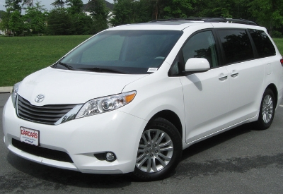 Toyota Sienna Shuttle Service